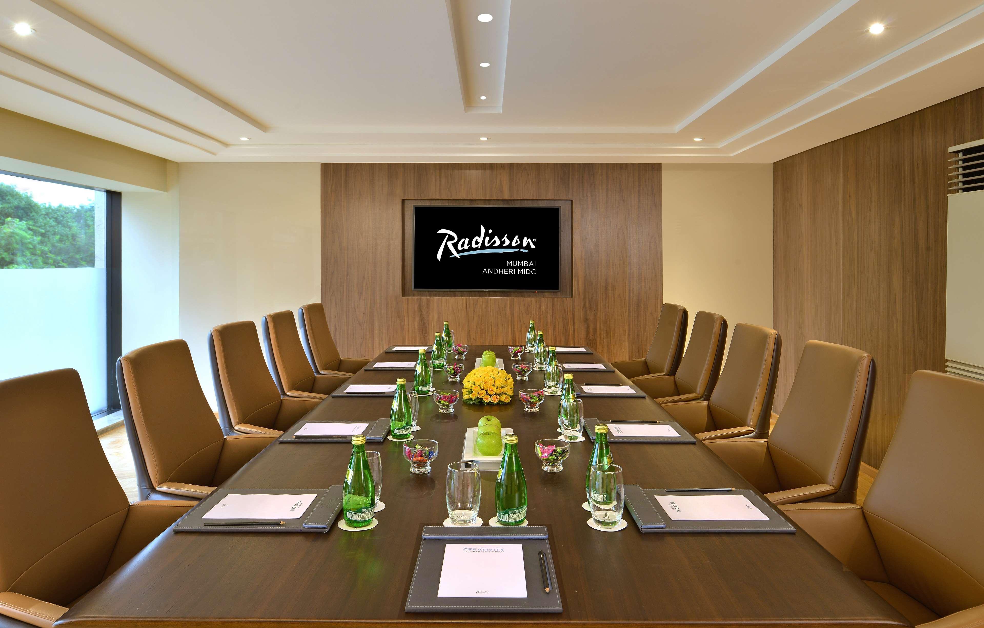 Radisson Mumbai Andheri Midc Εξωτερικό φωτογραφία Meeting room
