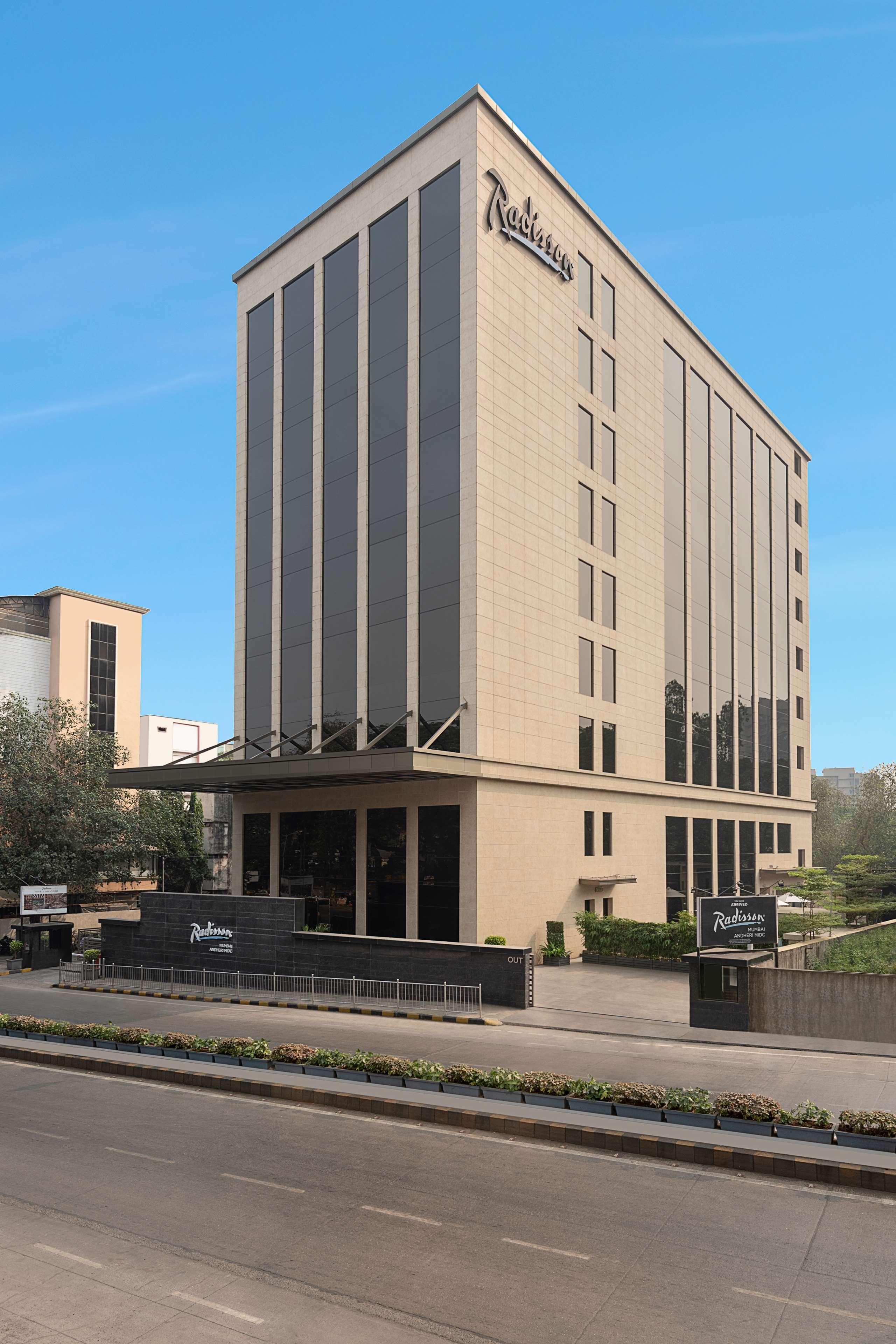 Radisson Mumbai Andheri Midc Εξωτερικό φωτογραφία The Oberoi, Mumbai